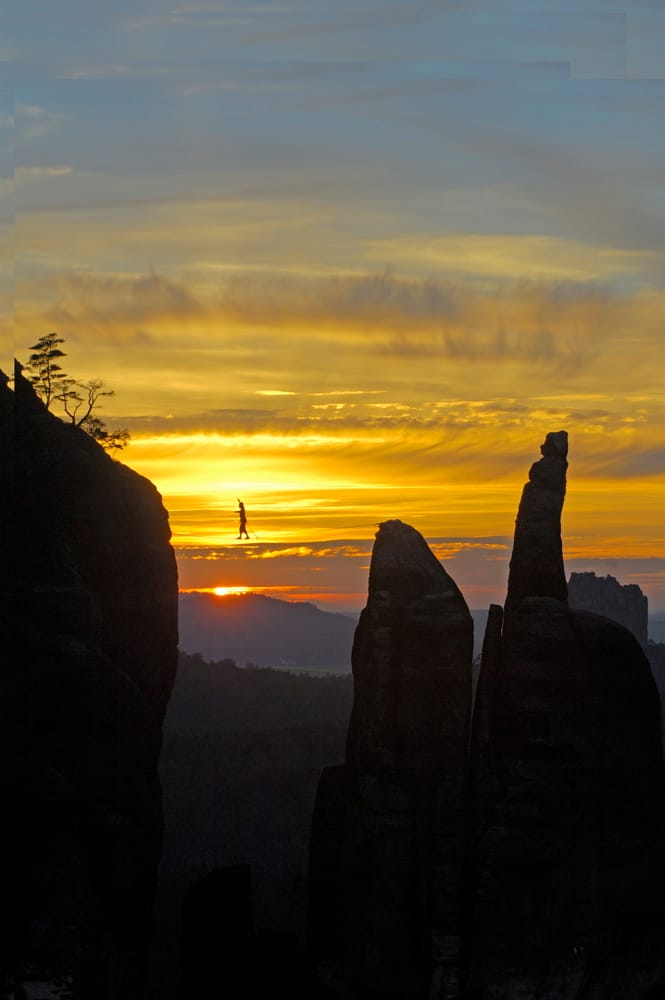 Highline auf der Brosinnadel im Elbsandstein